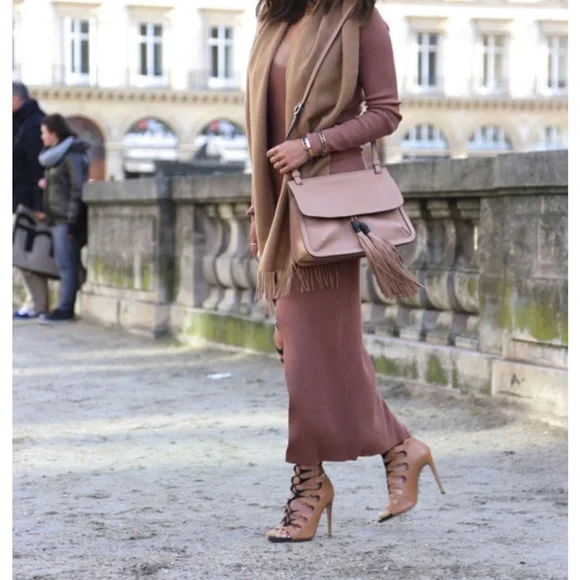 Authentic GUCCI Tasseled Lady Bamboo grey leather single flap crossbody bag. - Picture 16 of 16